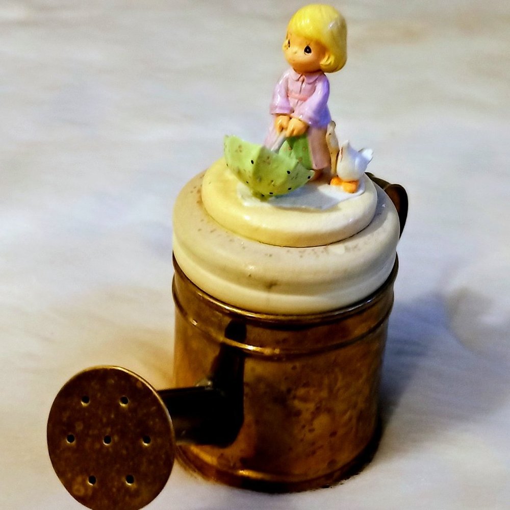 Vtg Hosley Brass Watering Can Girl Figurine Lid